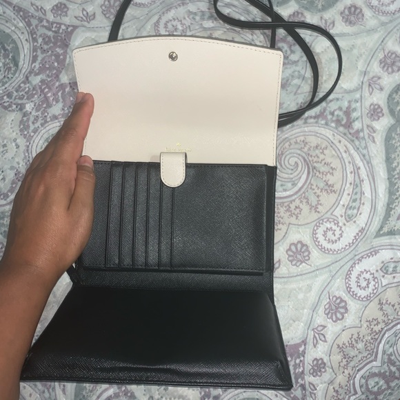 crossbody bag - Picture 4 of 8